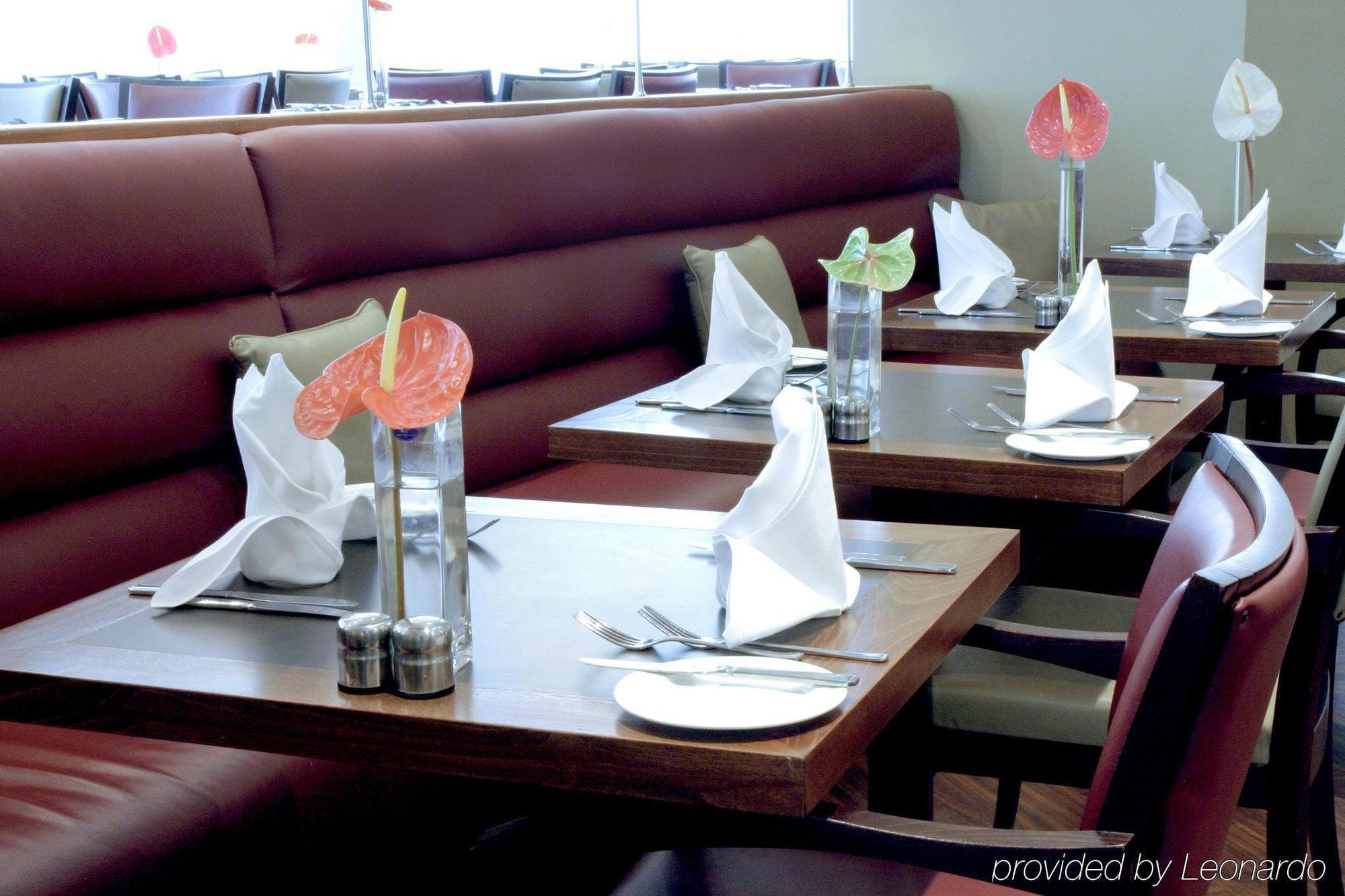 ฮอลิเดย์ อินน์ ลอนดอน-เชปเพอร์ทัน เชพเพอร์ตัน ร้านอาหาร รูปภาพ